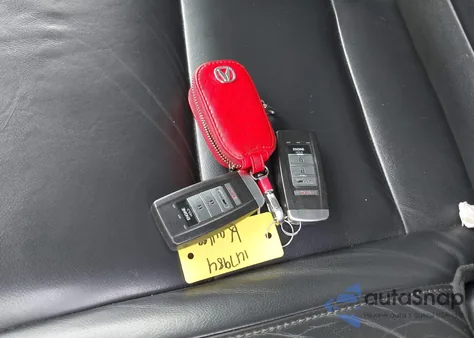 2017 Acura Mdx z USA, uszkodzony, nr VIN 5FRYD3H31HB008546